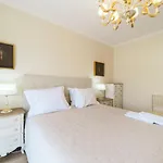 Historical Center Penthouse アパート *