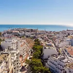 Historical Center Penthouse * Albufeira