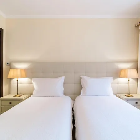 Historical Center Penthouse * Albufeira